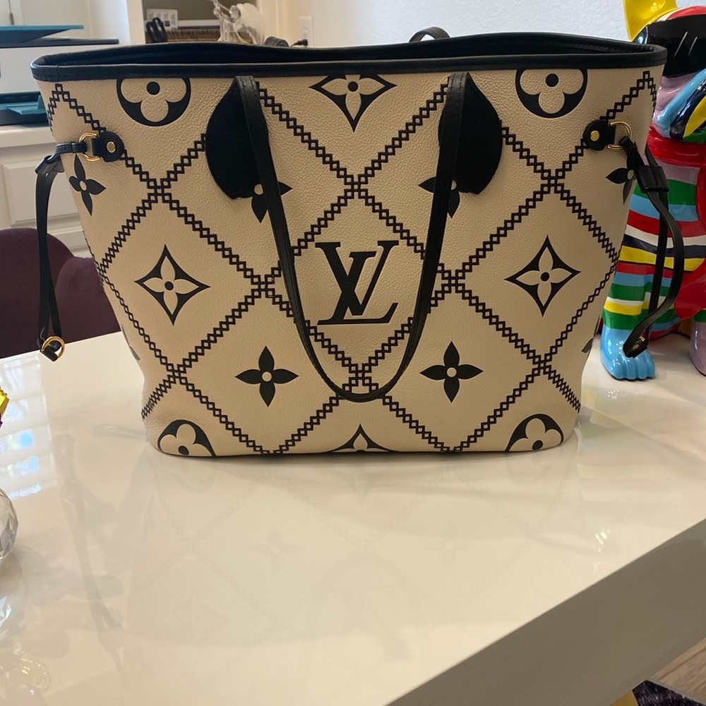 LOUIS VUITTON LIMITED EDITION neverfull MM Monogram empriente cream/black